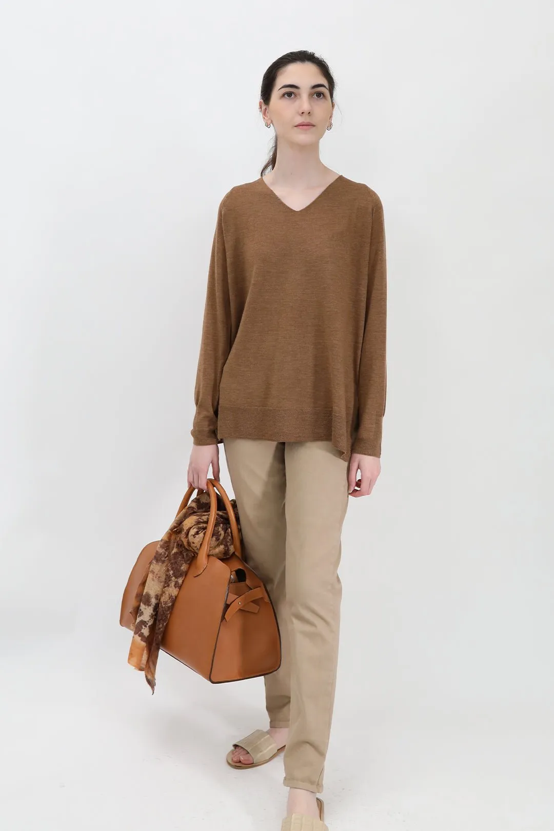 AVERY AMICO BOYFRIEND V NECK IN FINE ITALIAN MERINO