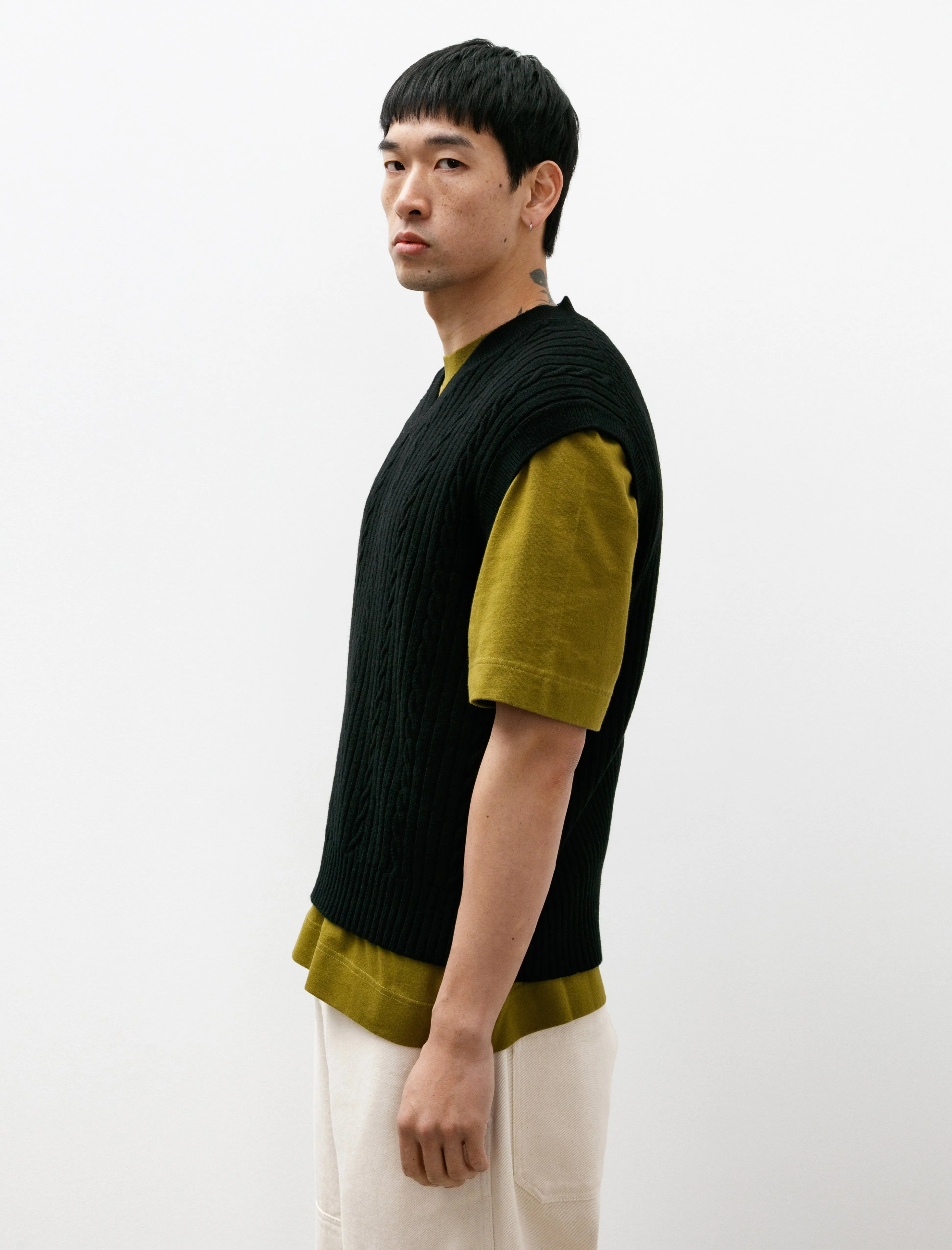 Cable Slipover Irregular Spun Wool Black