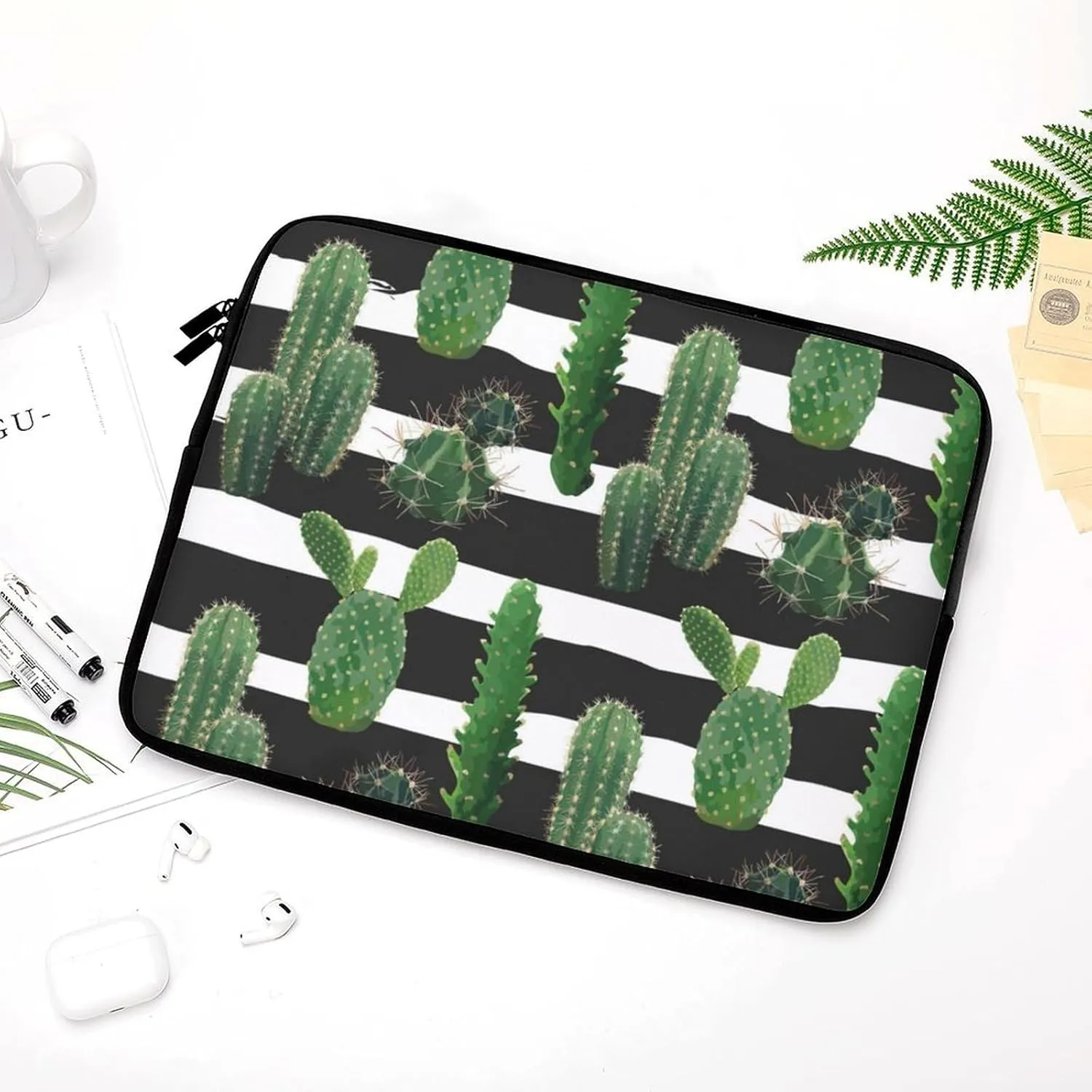 Cactus On Stripes Personalized Laptop Bag Business Casual Laptop Case Slim Computer Bag Briefcase
