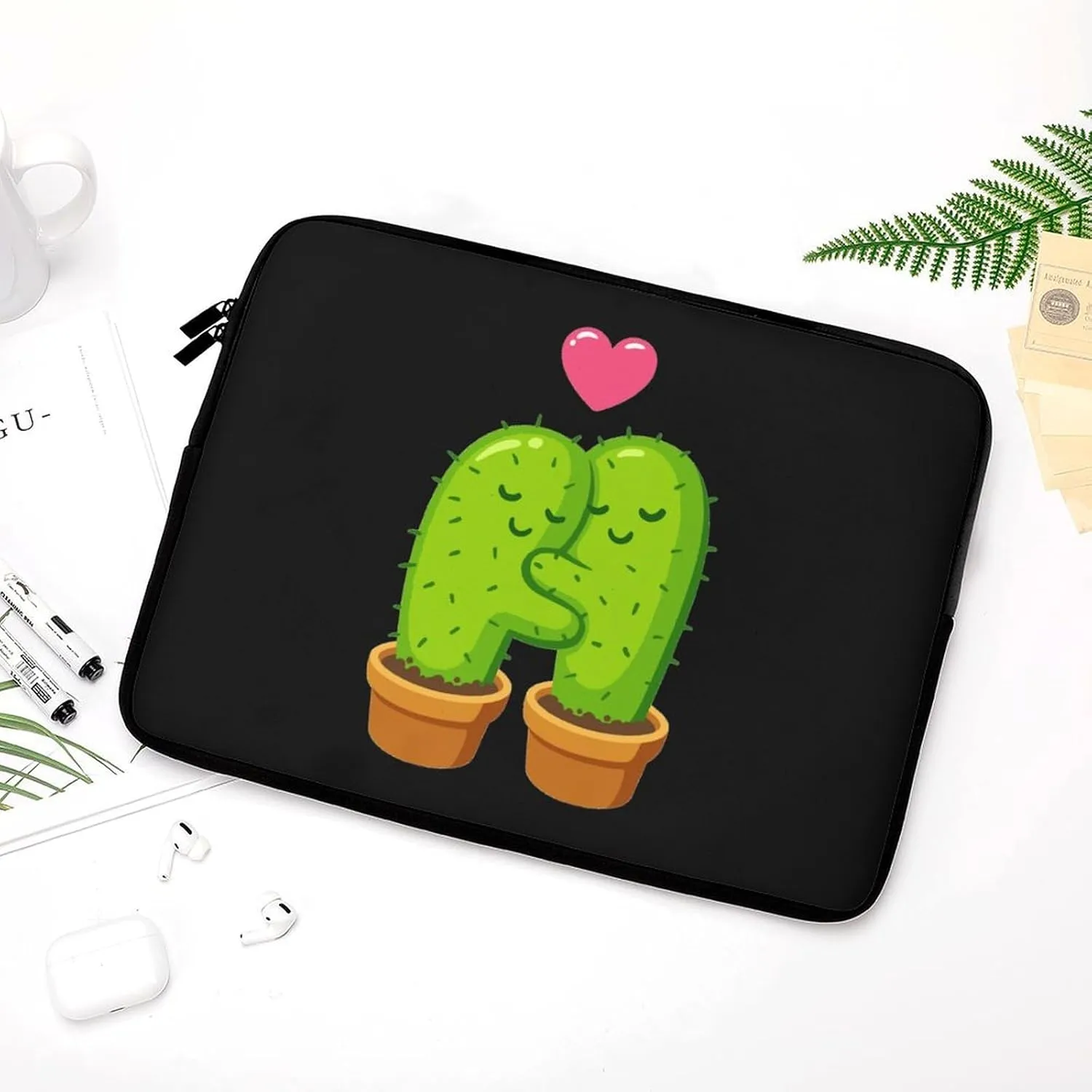 Cartoon Cactus Hug Personalized Laptop Bag Business Casual Laptop Case Slim Computer Bag Briefcase