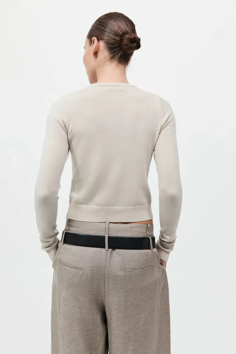 Classic Cardigan in Creme