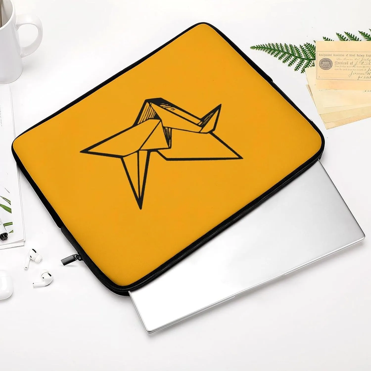 Crane Bird Black And White Painting Personalized Laptop Bag Business Casual Laptop Case Slim Computer Bag Briefcase