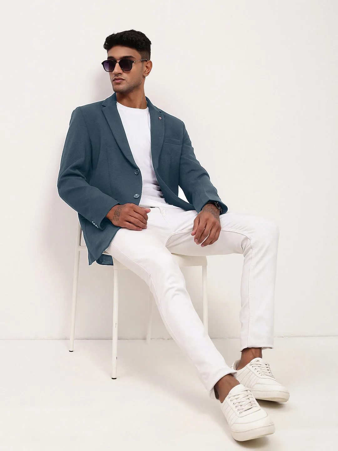 Men Charcoal Solid Single Breasted Blazer