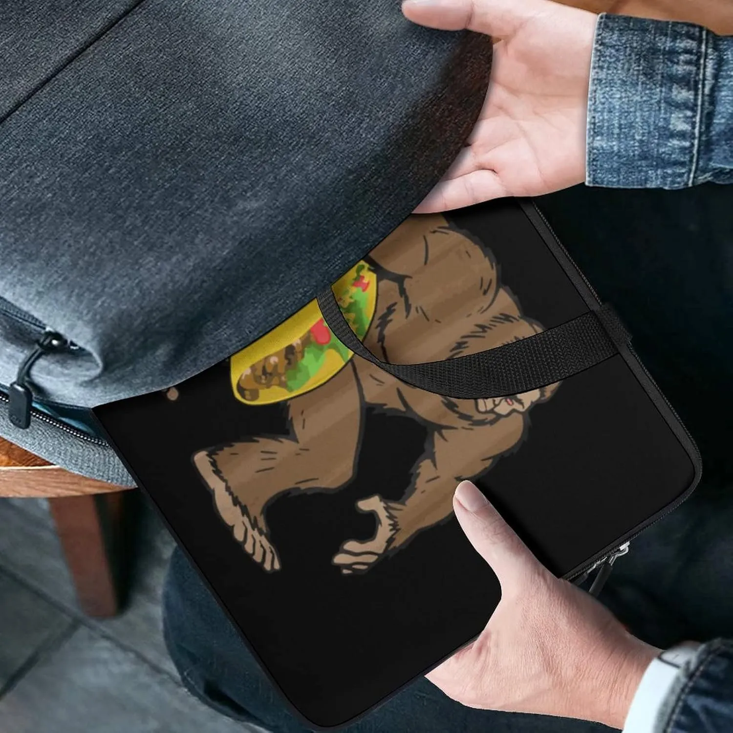 Sasquatch Bigfoot Carrying Taco Waterproof Laptop Bag Business Casual Laptop Case Slim Computer Bag Briefcase