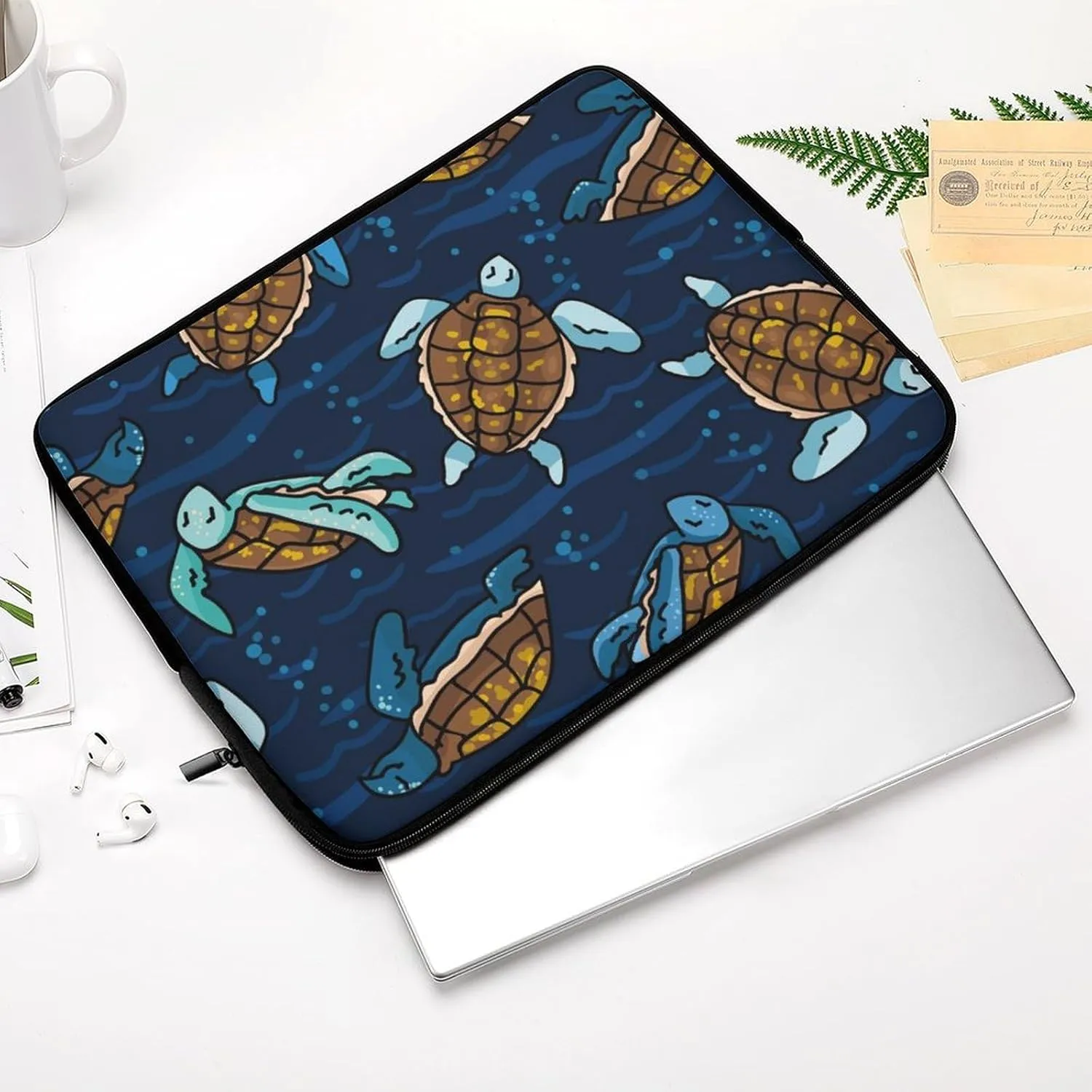 Sea Turtle Swiming in Blue Water Personalized Laptop Bag Business Casual Laptop Case Slim Computer Bag Briefcase