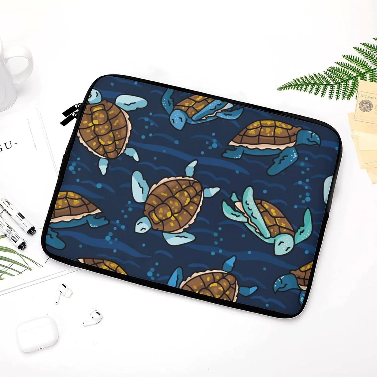 Sea Turtle Swiming in Blue Water Personalized Laptop Bag Business Casual Laptop Case Slim Computer Bag Briefcase